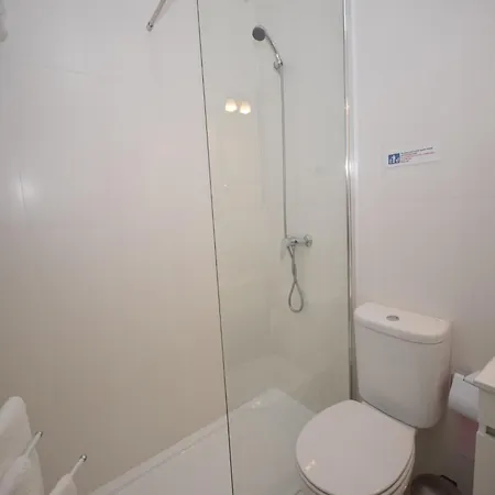 Βίλα Family With Pool And Barbecue Alcobaça