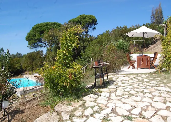 Family With Pool And Barbecue ヴィラ