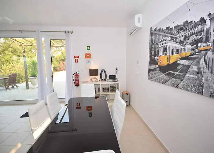 Family With Pool And Barbecue ヴィラ